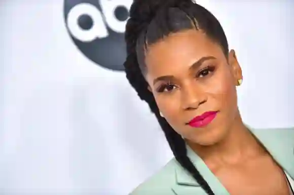 Kelly McCreary Announces She Is Expecting Her First Child!