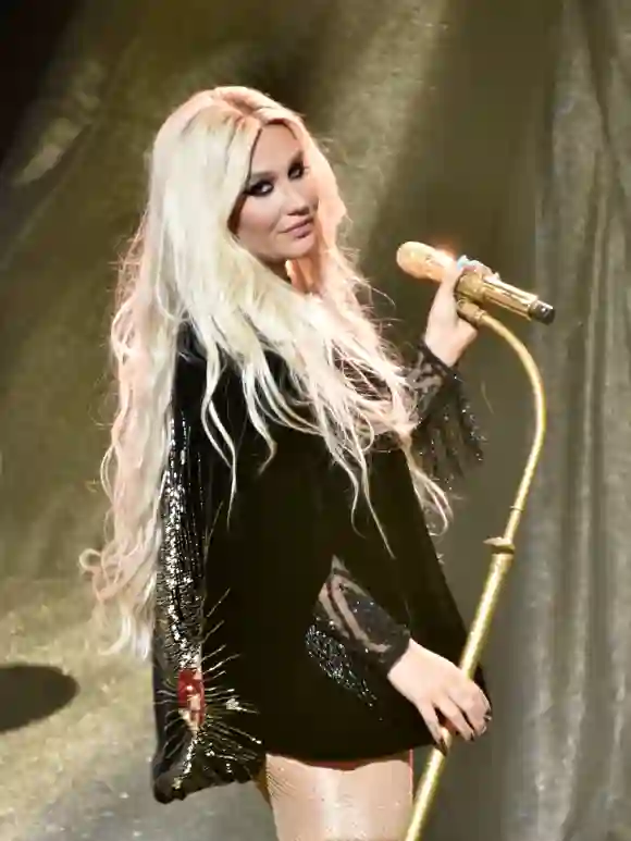Kesha presentación