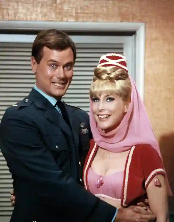 Larry Hagman and Barbara Eden as "Tony Nelson" and "Jeannie" 1965
