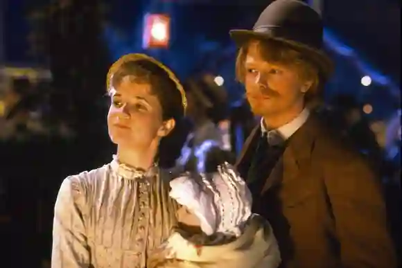 Lea Thompson interpretó a "Lorraine Baines", la madre de "Marty" (Michael J. Fox) en 'Volver al Futuro'