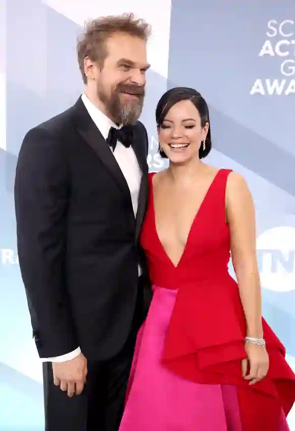 'Stranger Things' Star David Harbour and Lily Allen Married By Elvis Impersonator In Las Vegas Chapel