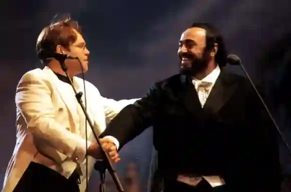Luciano Pavarotti y Elton John