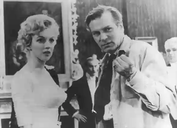 Laurence Olivier y Marilyn Monroe en una escena de la película 'The Prince and the Showgirl'