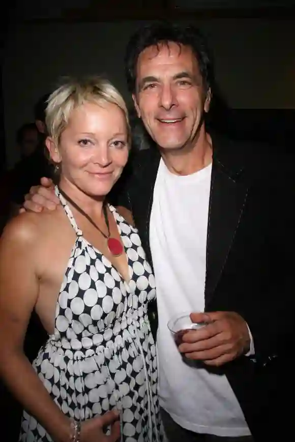 Mary Mara and Robin Thomas at the party celebrating the opening night of the play In Heat. The Lost Studio, Hollywood,