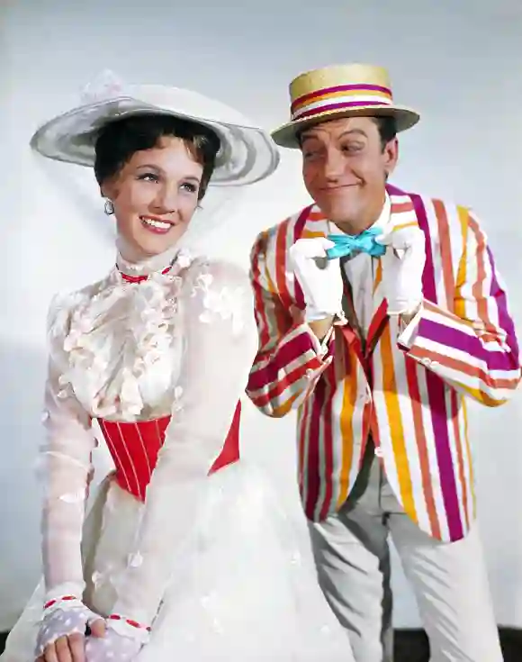 Julie Andrews and Dick van Dyke in 'Mary Poppins'