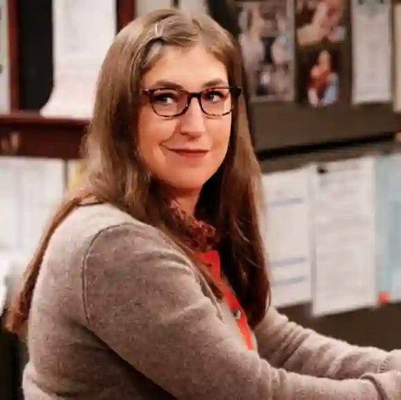 Mayim Bialik es Amy Farrah Fowler en 'The Big Bang Theory'
