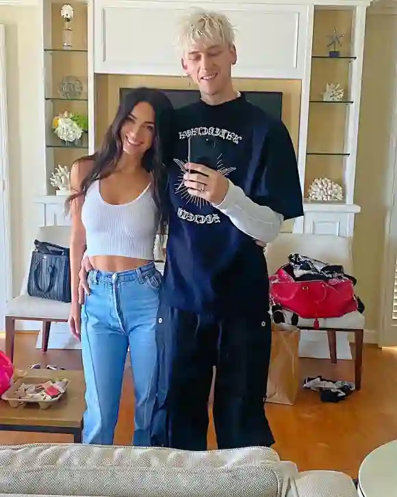 Megan Fox and Machine Gun Kelly in love on Instagram