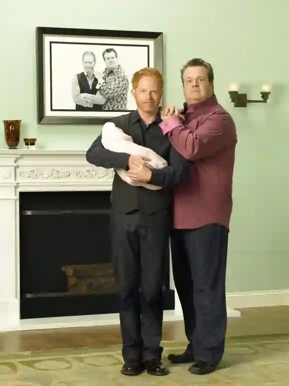 Jesse Tyler Ferguson y Eric Stonestreet en una imagen promocional de la serie 'Modern Family'