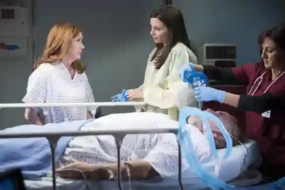 Melissa Gilbert and Jill Flint in The Night Shift season 2, episode 11 ("Hold On")