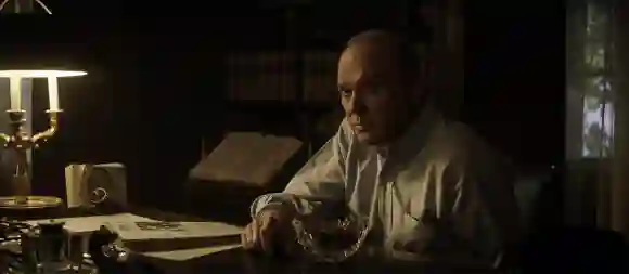 Michael Keaton in 'The Trial of the Chicago 7'