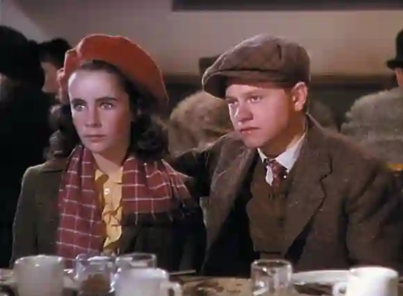 Elizabeth Taylor and Mickey Rooney in 'National Velvet'