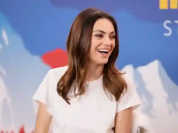 Mila Kunis au Studio IMDb à Acura Festival Village le 25 janvier 2020