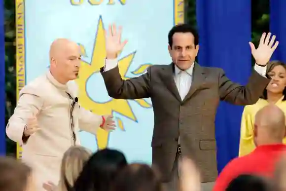 Howie Mandel and Tony Shalhoub in 'Monk'