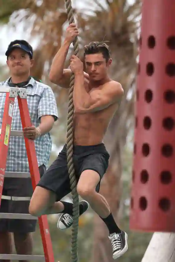 Zac Efron in 'Baywatch'