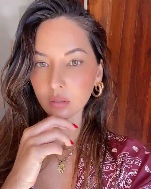 Olivia Munn sin maquillaje