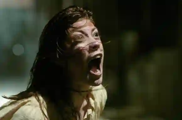 Jennifer Carpenter en una escena de la película 'El exorcismo de Emily Rose'