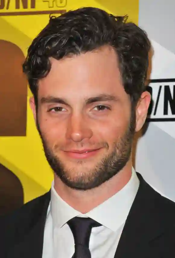 Penn Badgley à l'arrivée de la première de MARGIN CALL, au MoMA Museum of Modern Art, New York, NY le 23 mars,