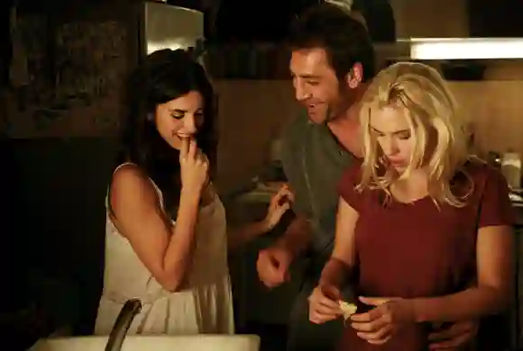 Penélope Cruz, Javier Bardem y Scarlett Johansson en la cinta 'Vicky Cristina Barcelona'