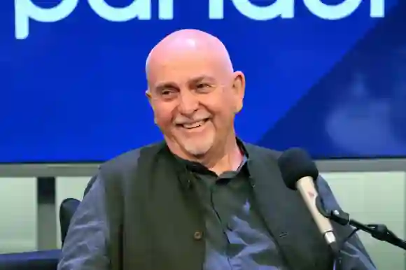 Peter Gabriel