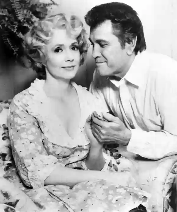 Piper Laurie dans "The Thorn Birds" (Les oiseaux d'épines)