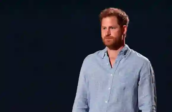 Prince Harry's Memoir Expected To Cause Controversy, Royal Expert Says