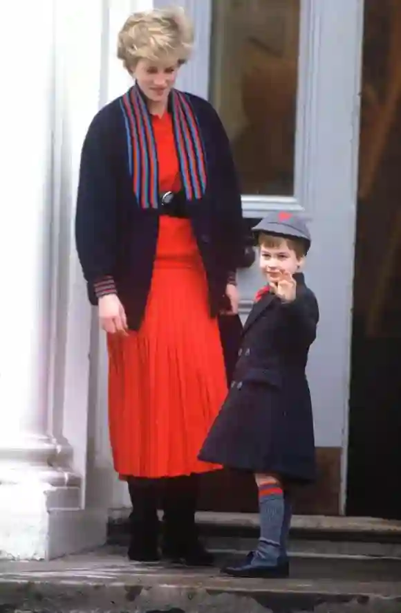 El príncipe William en su primer día en Wetherby School en Londres.