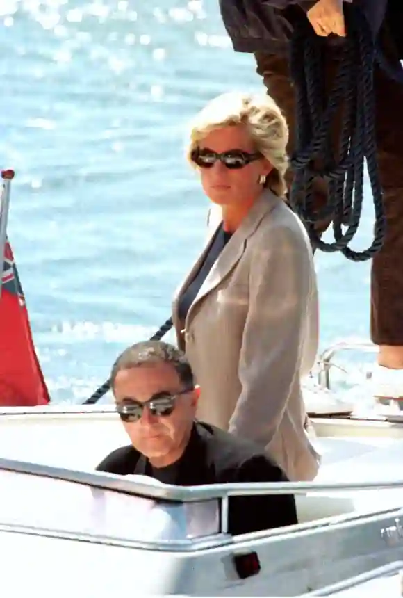 La Princesa Diana y Dodi Fayed en 1997