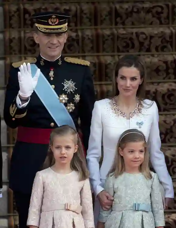 La familia real de España en la Coronación del Rey Felipe VI en 2014