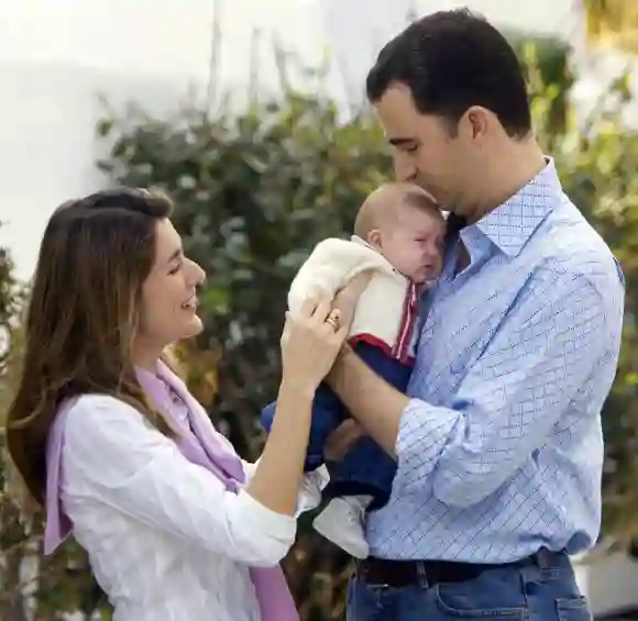 Felipe y Letizia con su hija la Princesa Leonor en 2005