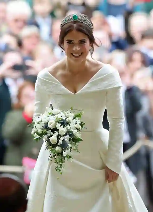 Princess Eugenie Wedding Dress St. George's Chapel Windsor