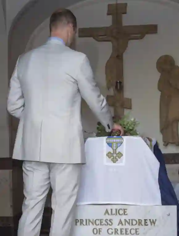 El Príncipe William visita la tumba de su bisabuela Alicia de Battenberg en 2018
