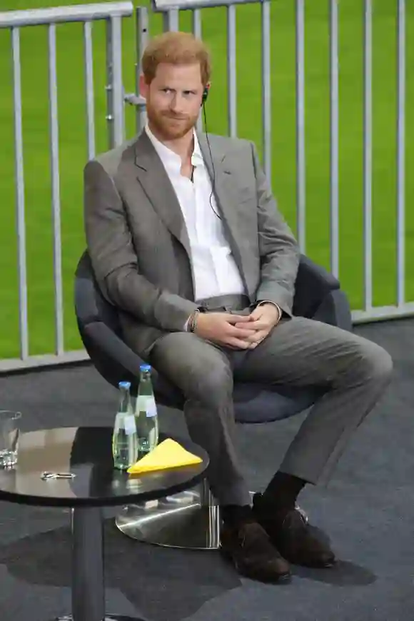 Prince Harry at the press conference in Düsseldorf a year before the start of the Invictus Games