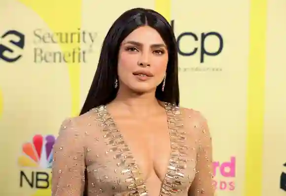 Priyanka Chopra Covered In Blood: See The Shocking Photo!