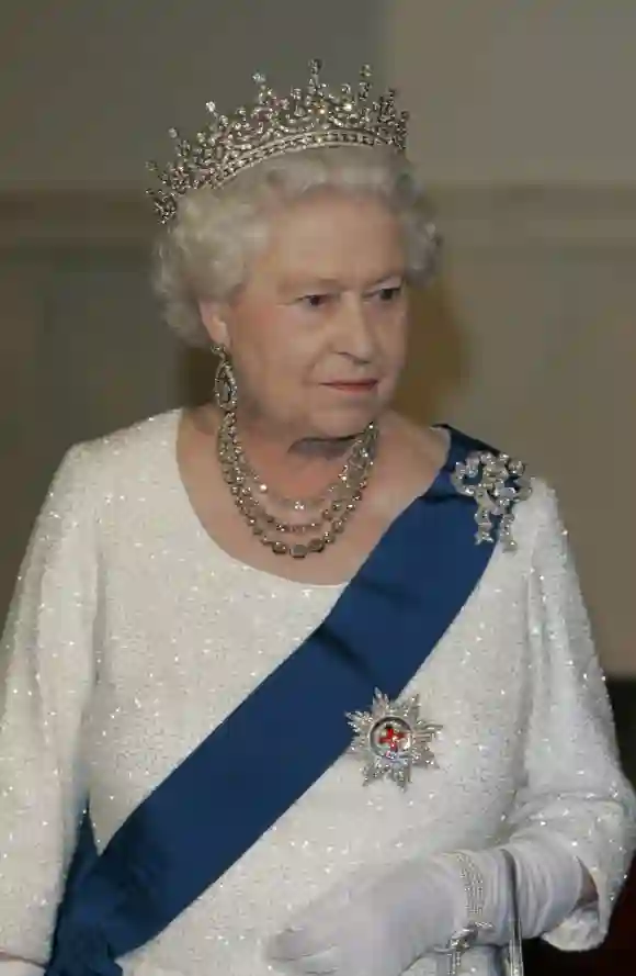 Queen Elizabeth II attends a State Dinner at the White House on the fifth day of her USA tour on May 7, 2007 in Washington, DC