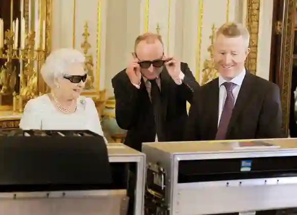 Queen Elizabeth II watching her Christmas broadcast in 3D in 2012.