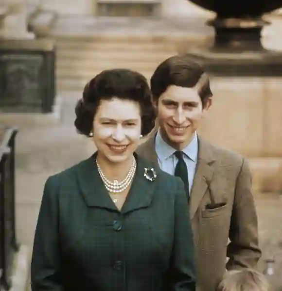 La reine Elizabeth II et le prince Charles en juin 1969
