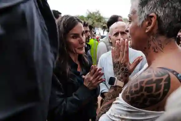 Queen Letizia during her visit to an area affected by the DANA, on November 3, 2024, in Paiporta, Valencia, Comunidad Va