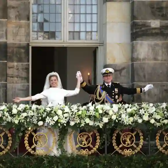 Amsterdam; 02FEB2002 Cavdkm / Rob Gieling Kroonprins Willem Alexander and Mrs. Maxima Zorreguieta have entered the marri