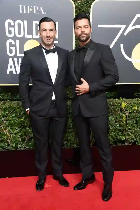 Ricky Martin junto a su esposo Jwan Yosef en los Globos de Oro de 2018