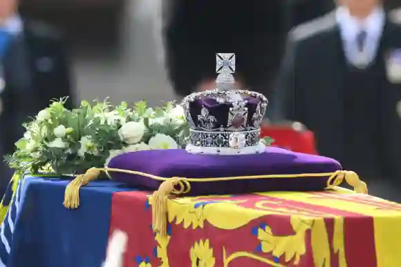 Queen's coffin with crown