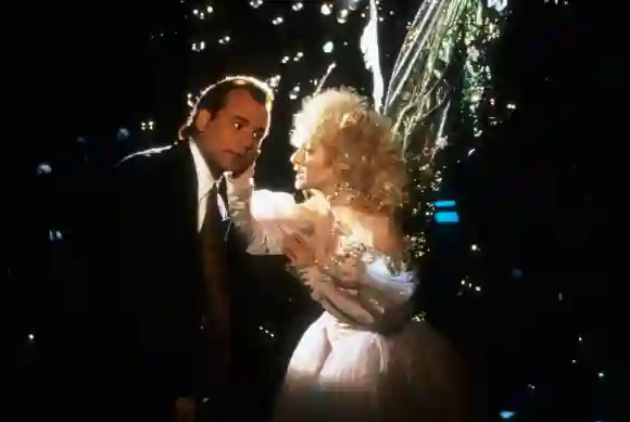 Bill Murray and Carol Kane in 'Scrooged'