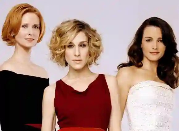 Cynthia Nixon, Sarah Jessica Parker and Kristin Davis in a promotional image for the series 'Sex and the City'