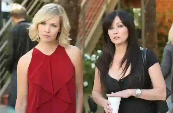 Jennie Garth, Shannen Doherty in '90210'
