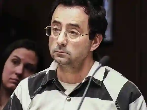 Noticias: Dr. Larry Nassar, 17 de febrero de 2017; Mason, MI, EE.UU.; El Dr. Larry Nassar escucha el testimonio de un testigo durante un prelim.