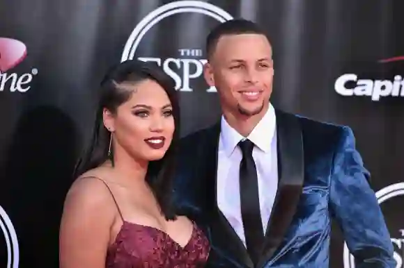 Ayesha Curry et Stephen Curry assistent aux ESPYS 2016, le 13 juillet 2016.