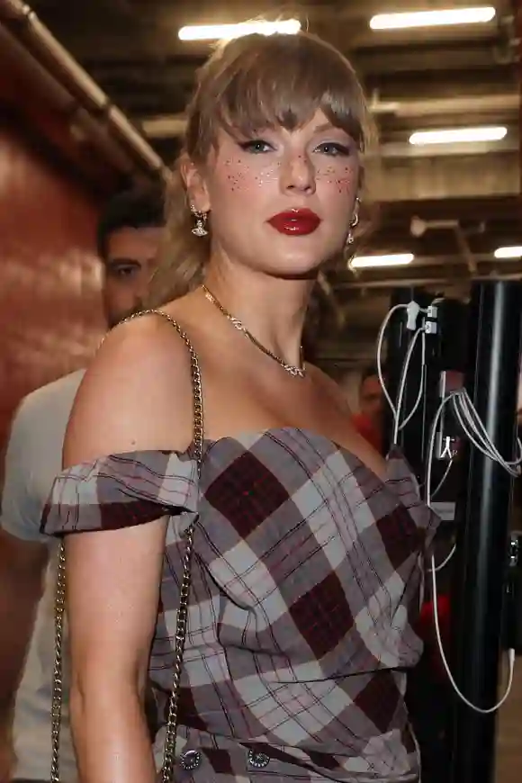 Taylor Swift Kansas City Chiefs game