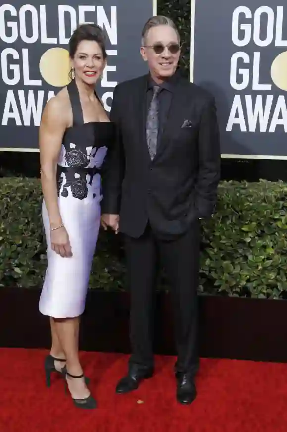 Tim Allen y su esposa Jane Hajduk en los Premios Globo de Oro 2020.