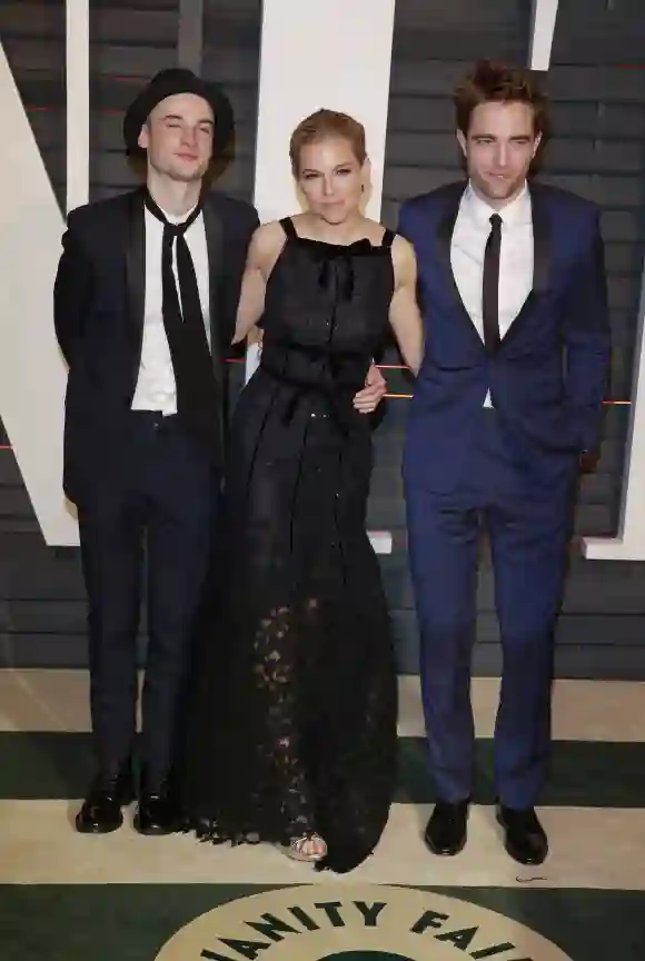 Tom Sturridge, Sienna Miller and Robert Pattinson Friends