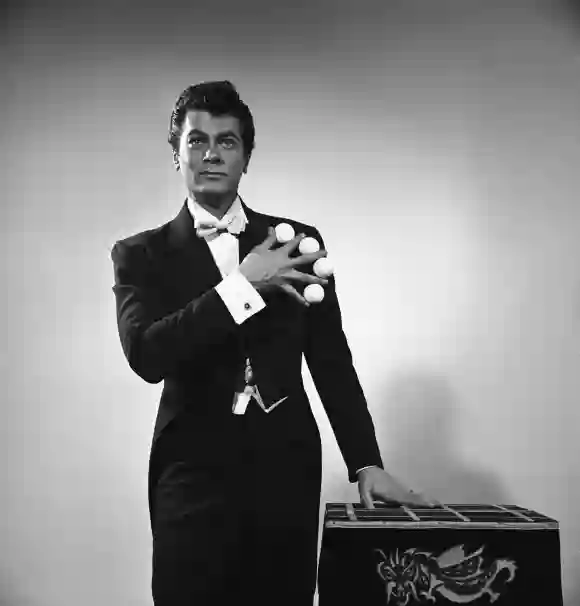 Tony Curtis As "Houdini'