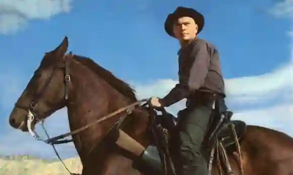 Yul Brynner in 'Return of the Magnificent 7'